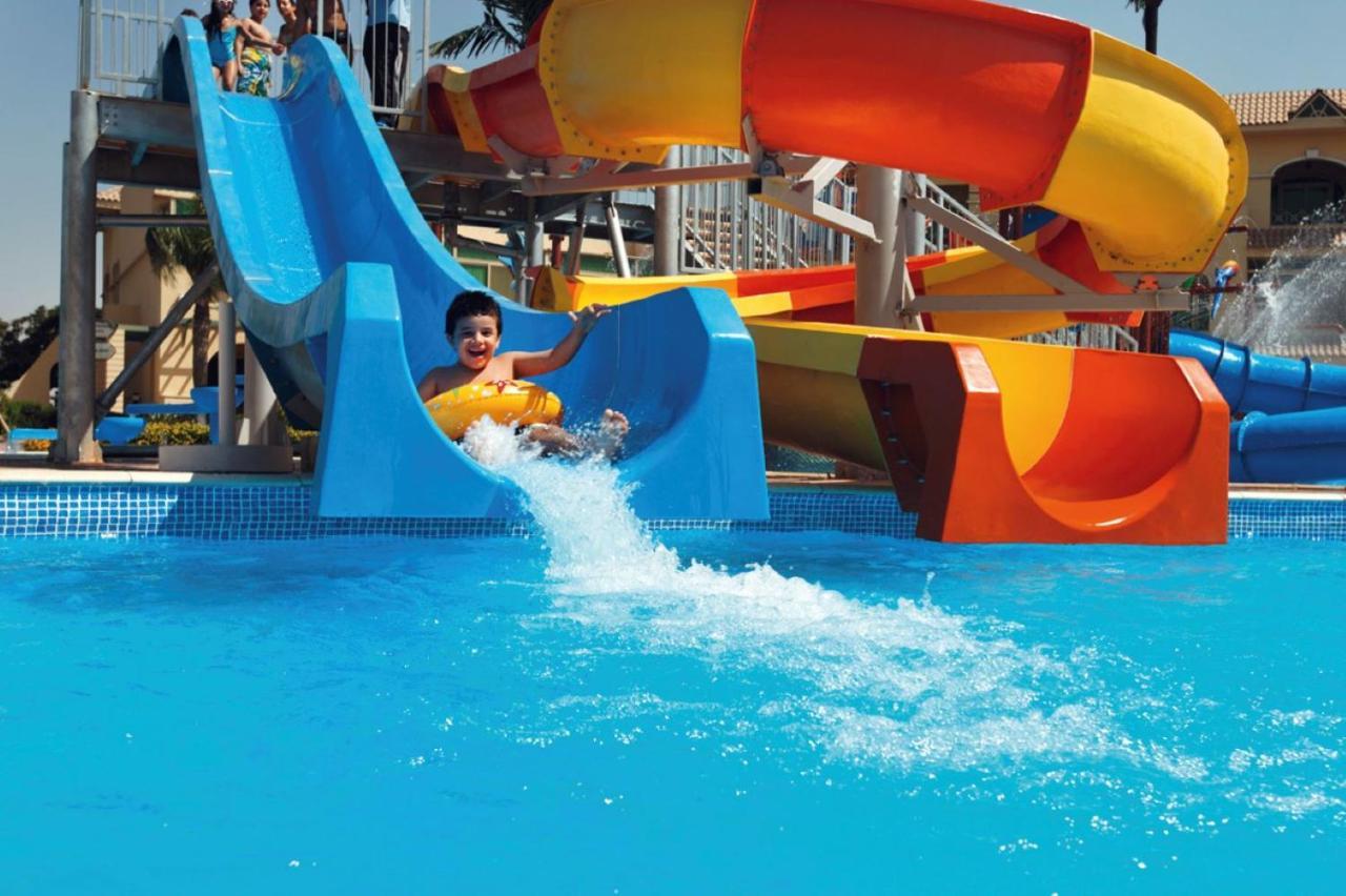 Moevenpick Hotel Cairo - Media City Giza Екстериор снимка Water park