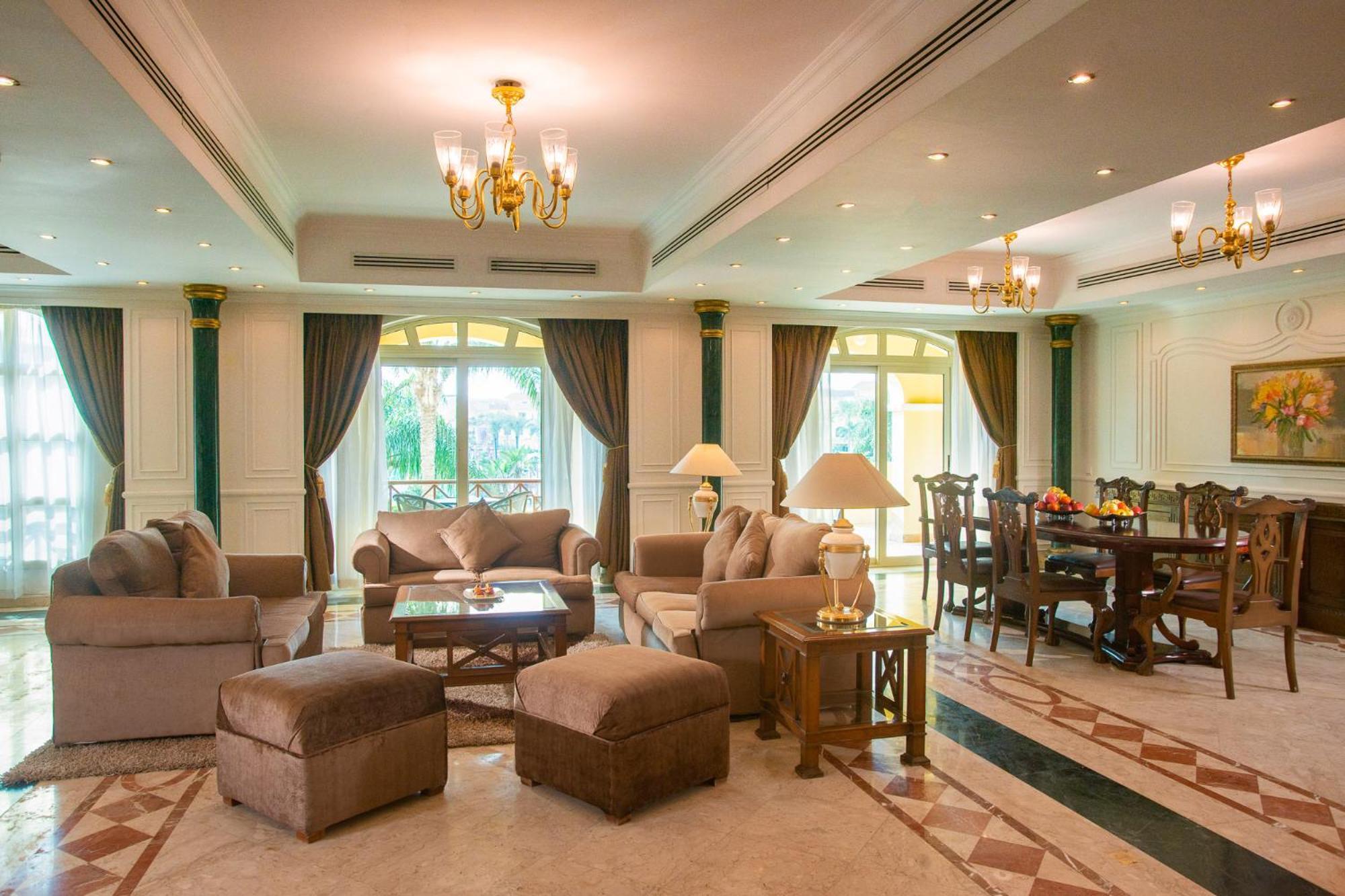 Moevenpick Hotel Cairo - Media City Giza Екстериор снимка A living room in a luxury villa