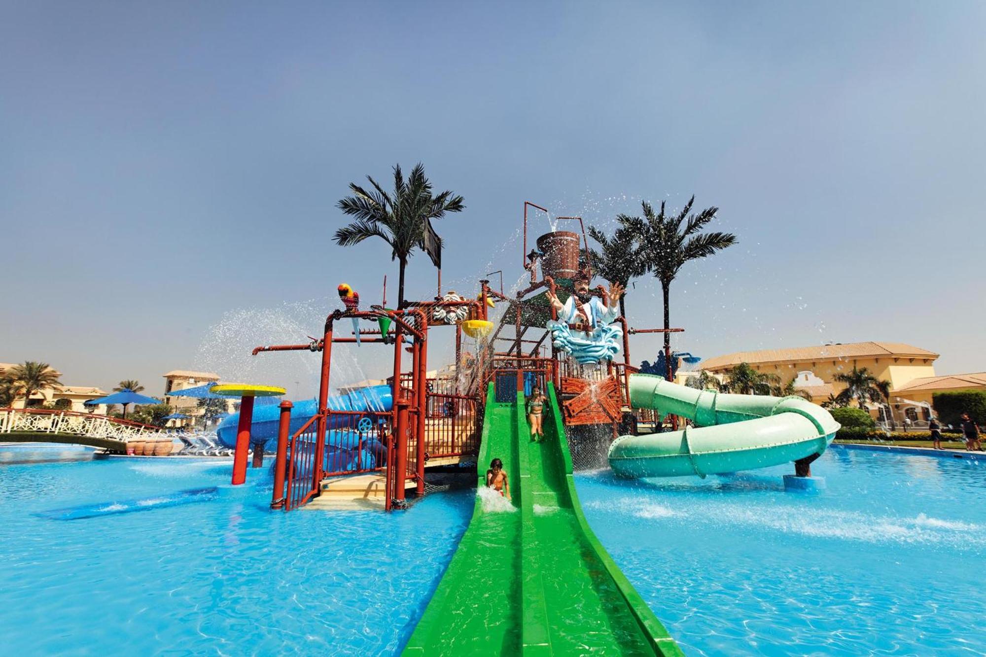 Moevenpick Hotel Cairo - Media City Giza Екстериор снимка Aqua Park