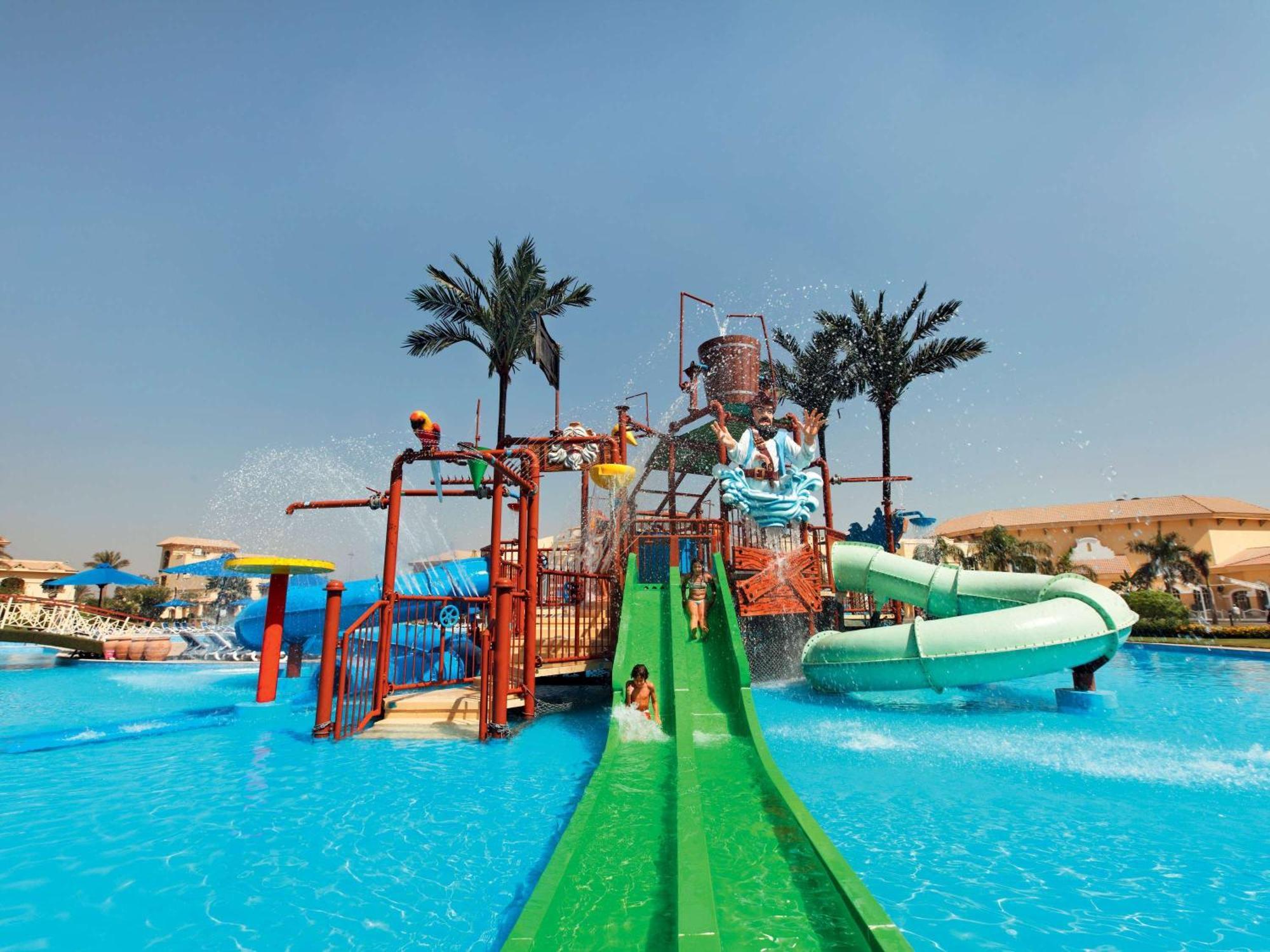 Moevenpick Hotel Cairo - Media City Giza Екстериор снимка Aqua Park